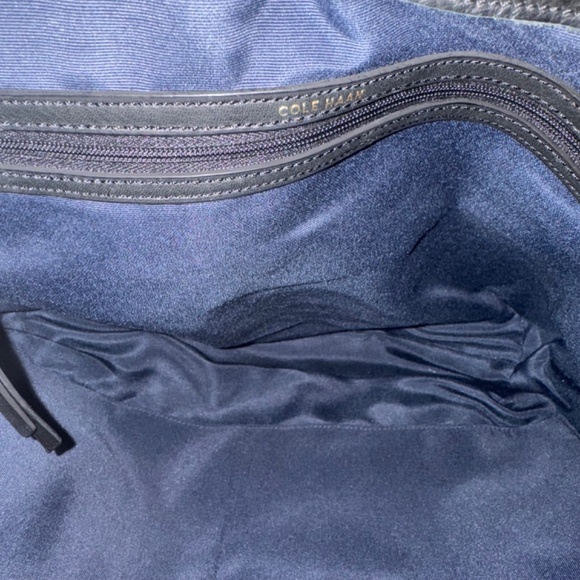 Cole Haan Felicity Hobo Handbag – Classic, Soft Leather Shoulder Bag Black - Picture 6 of 11